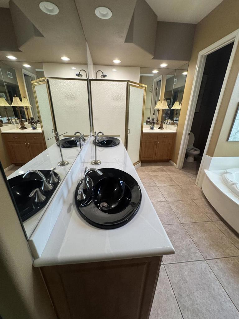 1 Elizabeth Court Property Photo 4