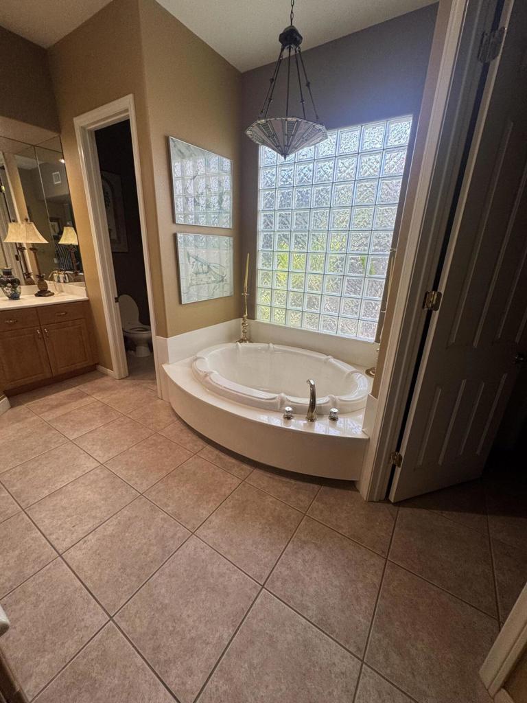 1 Elizabeth Court Property Photo 5