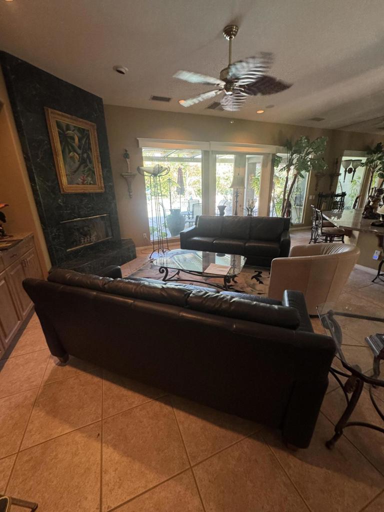 1 Elizabeth Court Property Photo 6