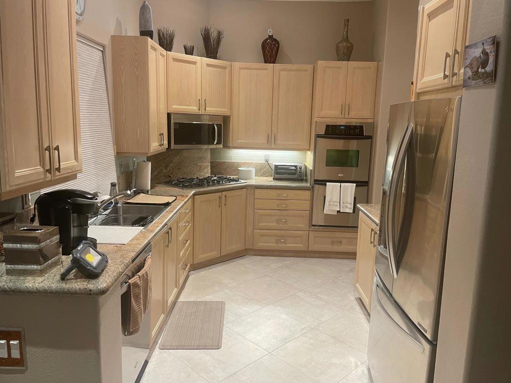 47055 Via Lorca Property Photo 3