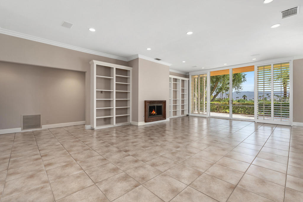 47200 El Agadir Circle Property Photo 5