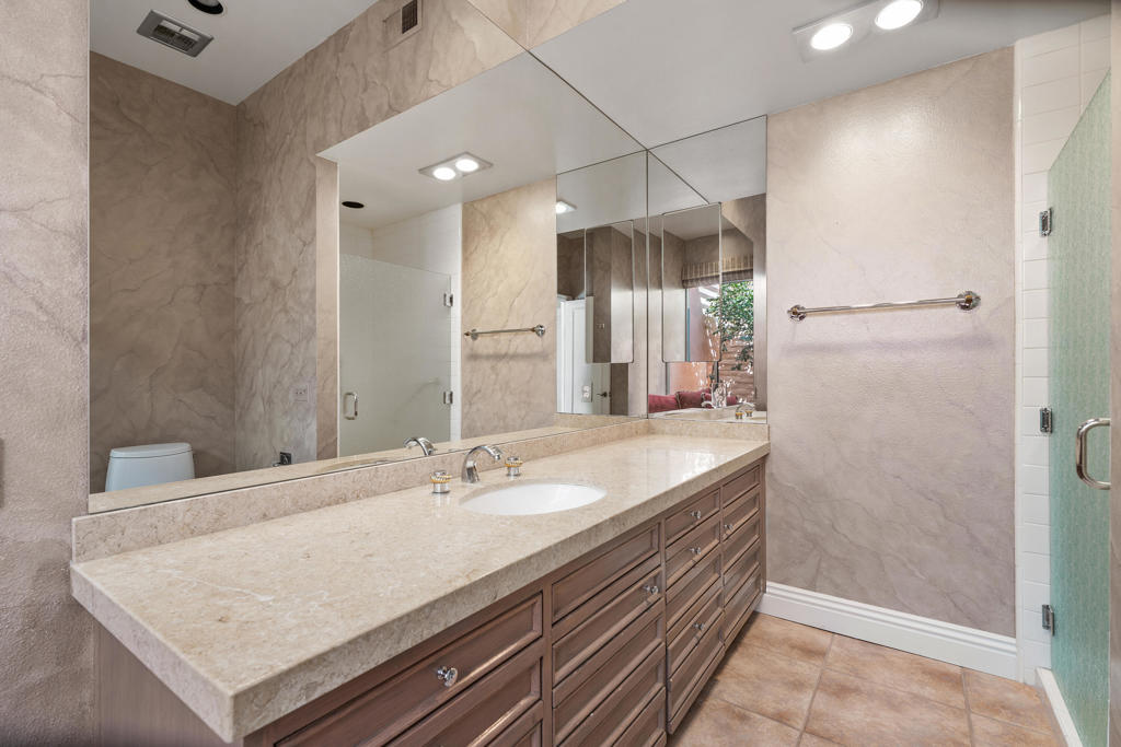 47200 El Agadir Circle Property Photo 11