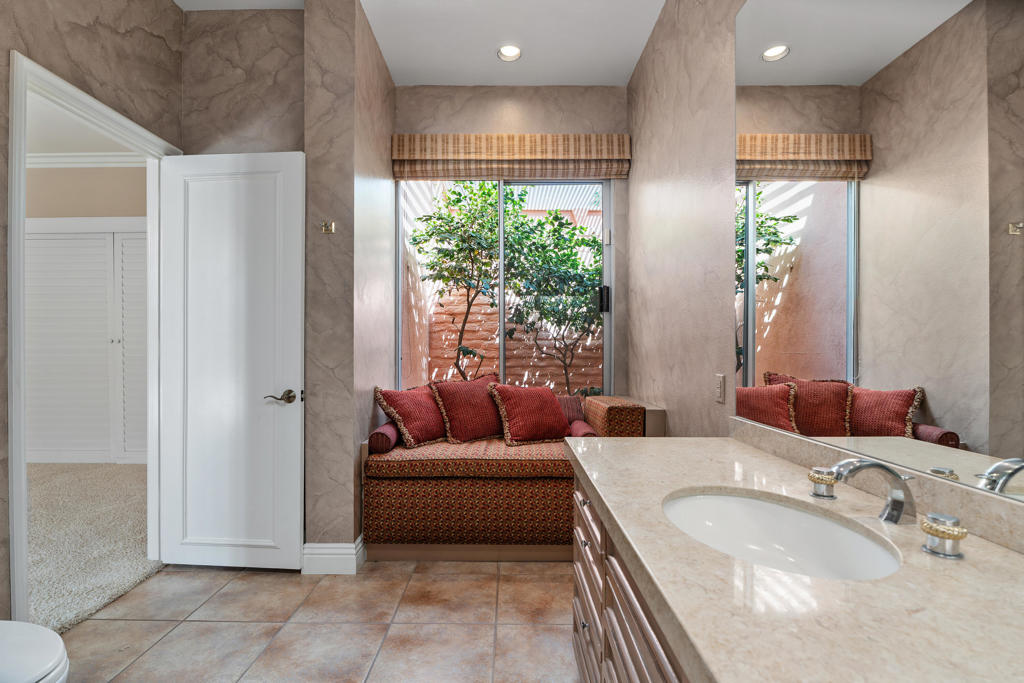 47200 El Agadir Circle Property Photo 12