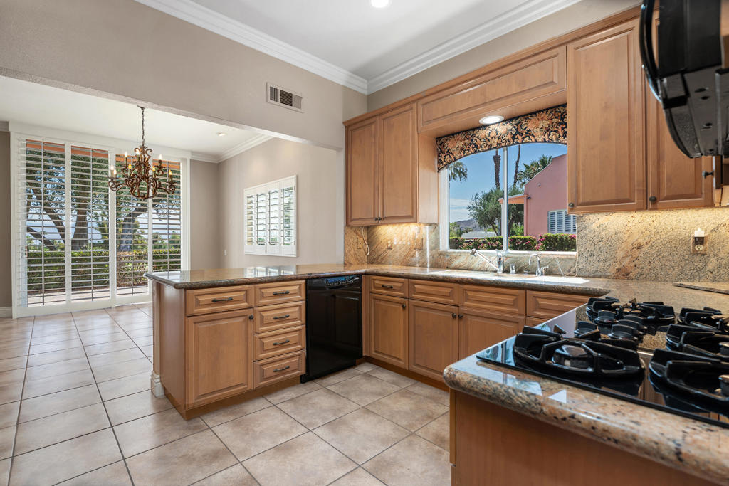 47200 El Agadir Circle Property Photo 24