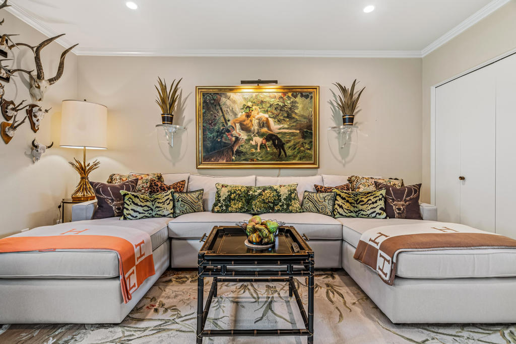 2162 S La Paz Way Property Photo 23