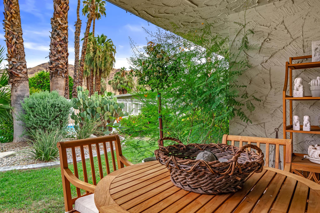 2162 S La Paz Way Property Photo 42