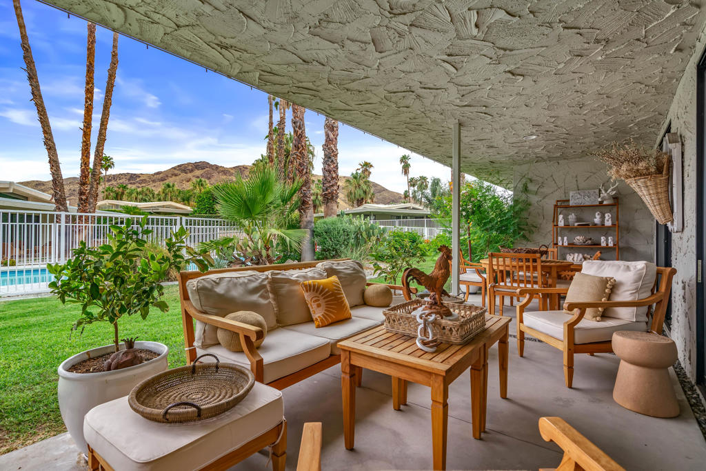 2162 S La Paz Way Property Photo 43