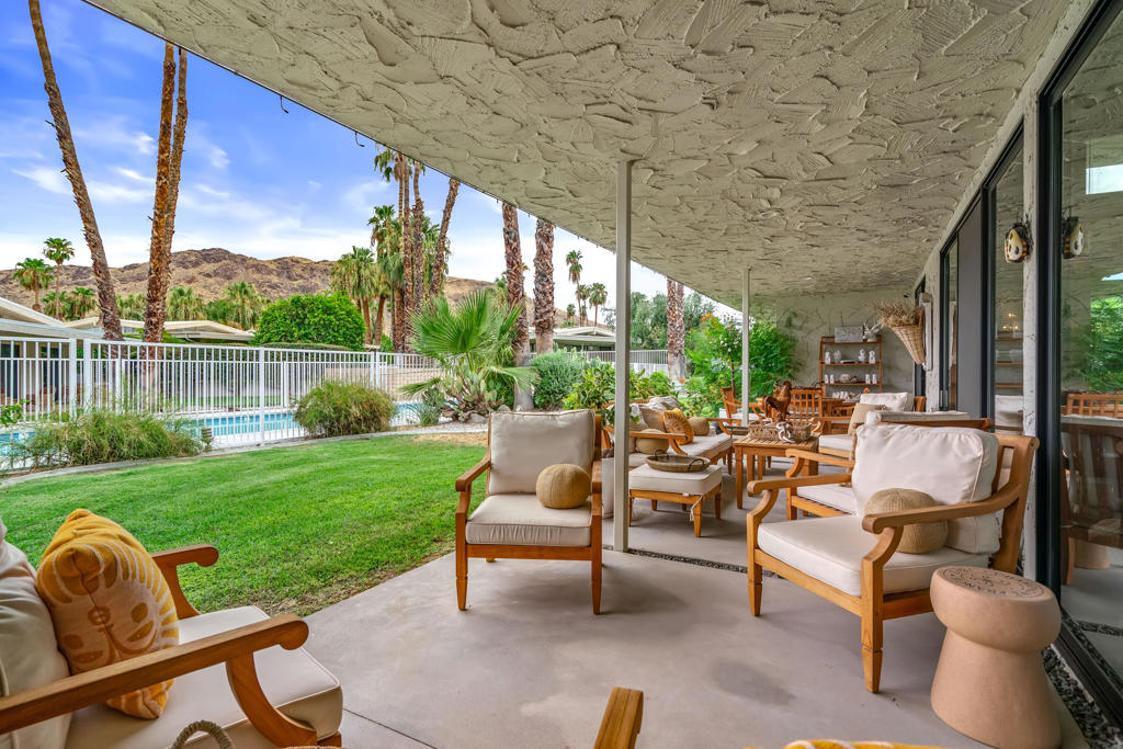 2162 S La Paz Way Property Photo 44