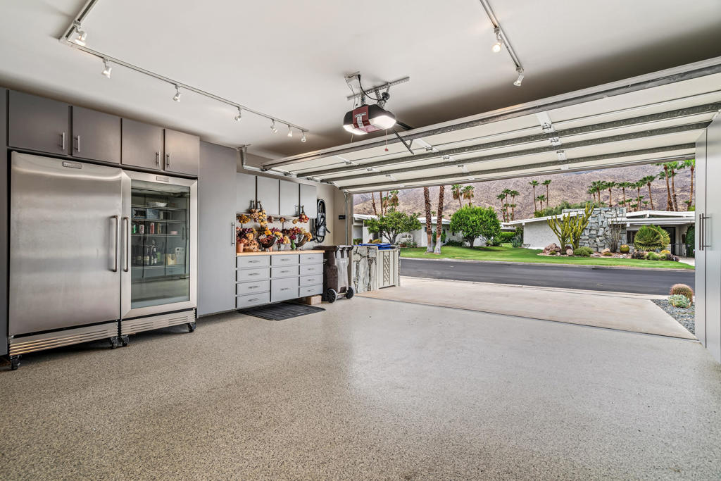 2162 S La Paz Way Property Photo 46