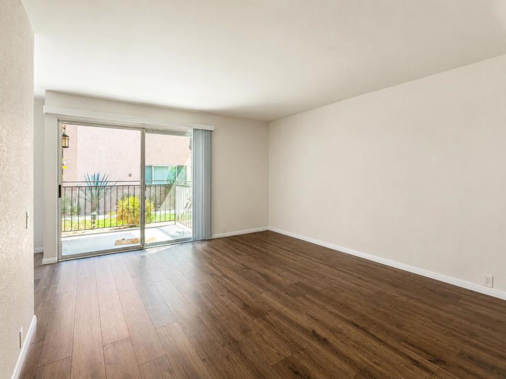 400 N Sunrise Way 150 Property Photo 6