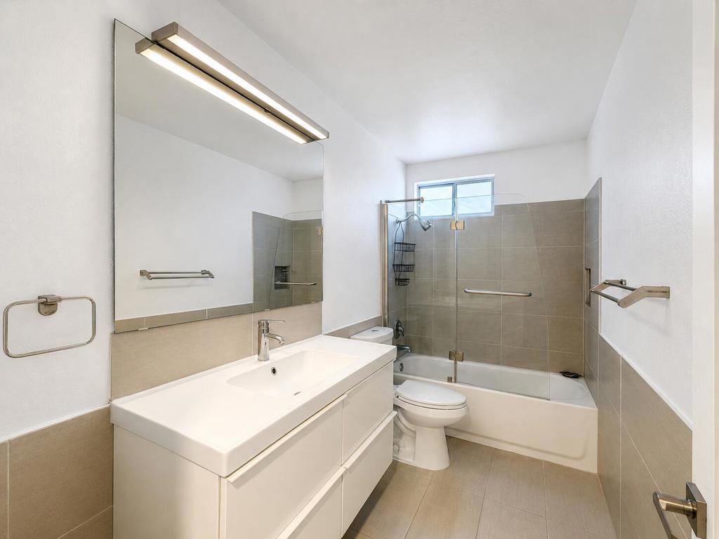 400 N Sunrise Way 150 Property Photo 10
