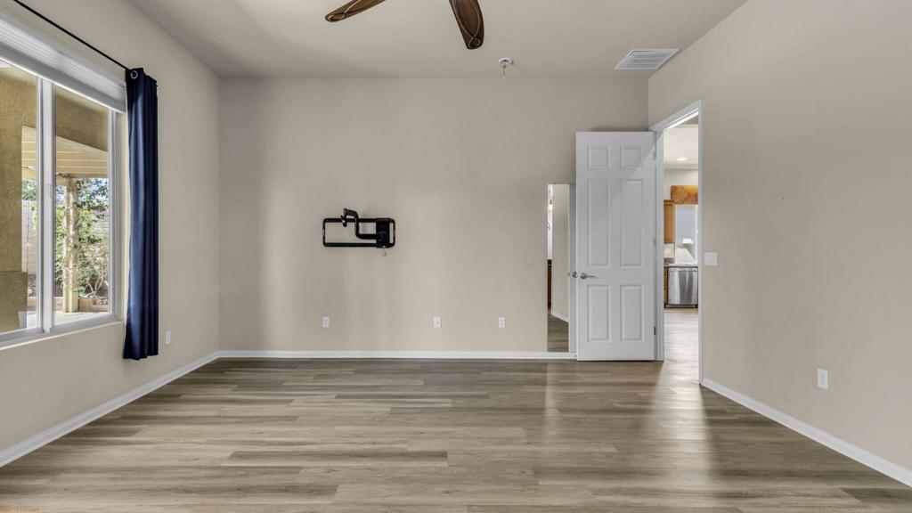 39838 Calle Coche Property Photo 17