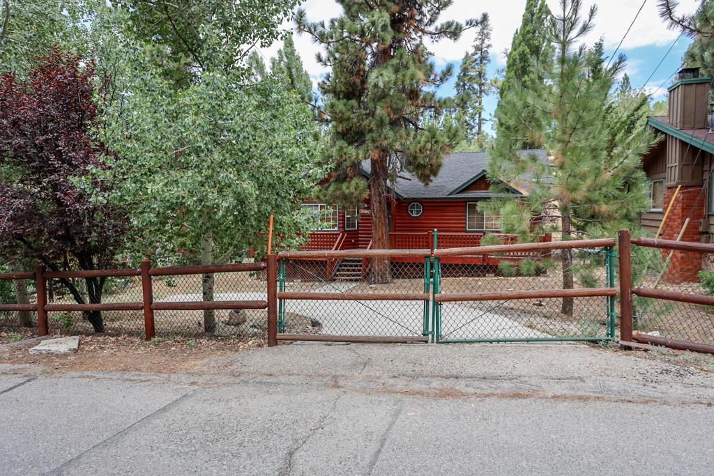 43252 Deer Canyon Road Property Photo 3