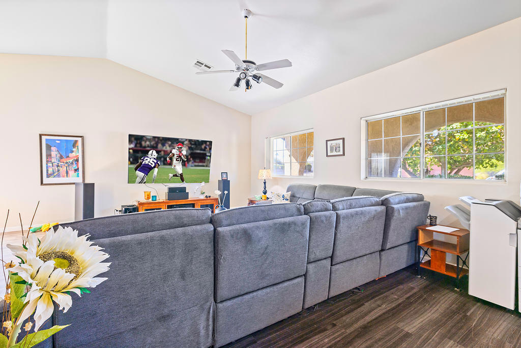 68700 Panorama Road Property Photo 10