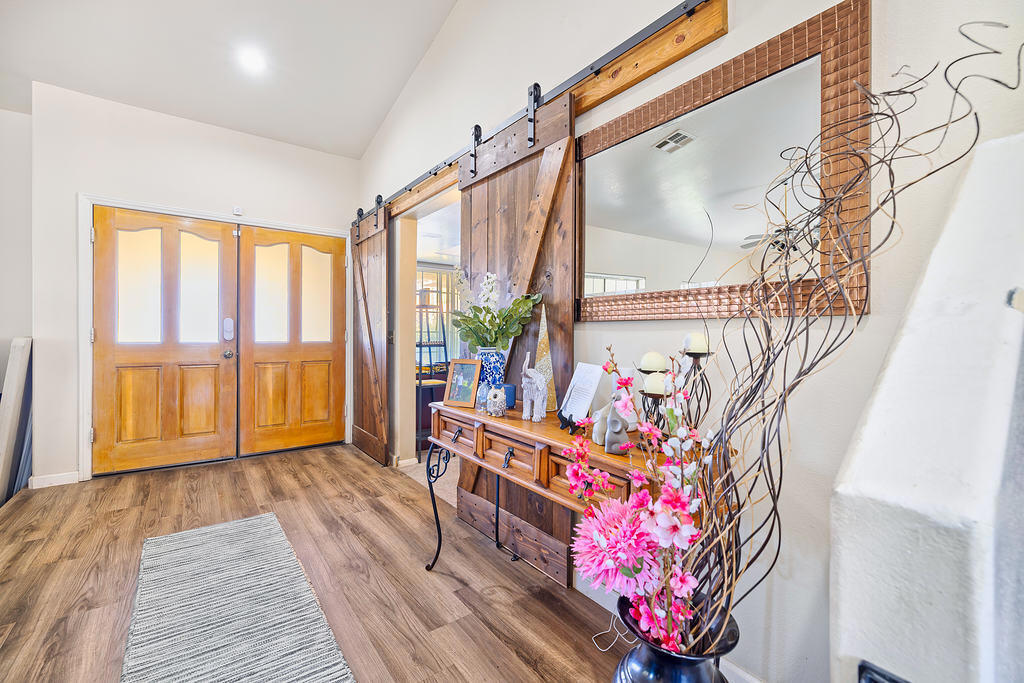 68700 Panorama Road Property Photo 16