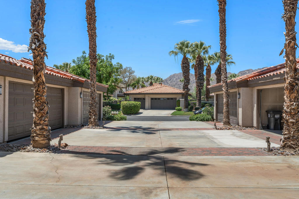 55458 Laurel Property Photo 1
