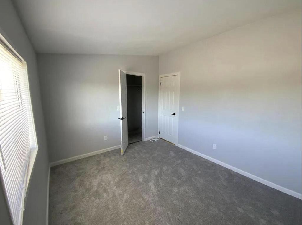 2865 Treadwell Boulevard Property Photo 8
