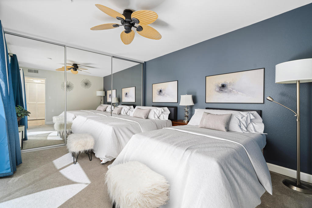 186 Gran Via Property Photo 19