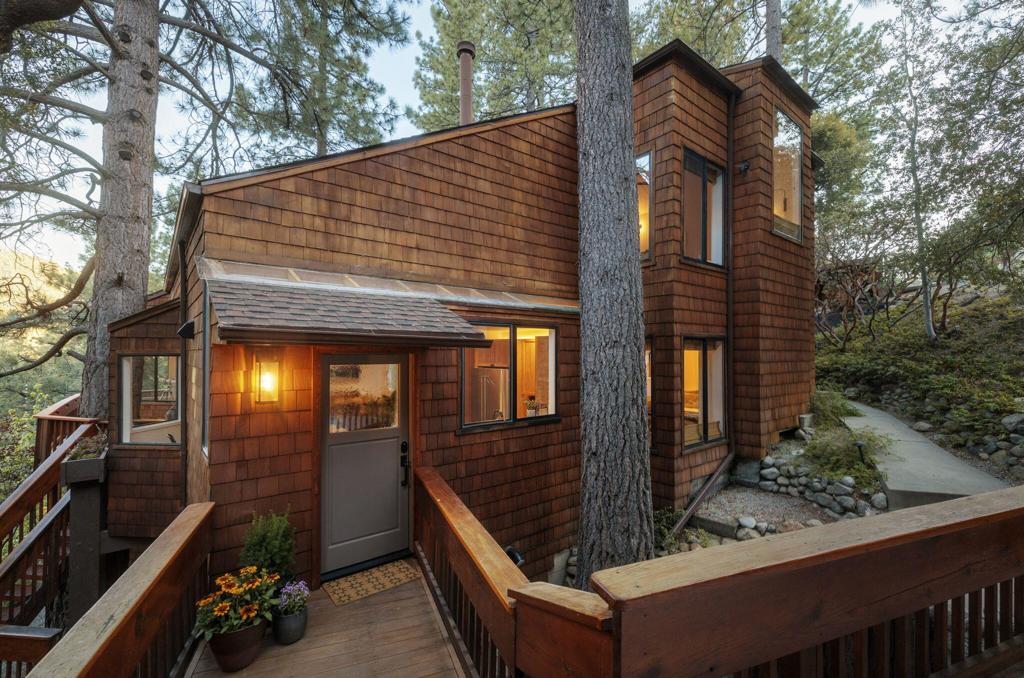 55100 Pine Crest Drive Property Photo