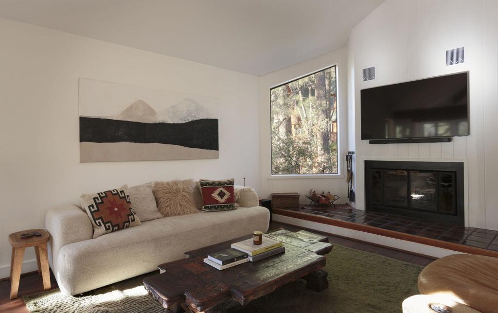 55100 Pine Crest Drive Property Photo 7