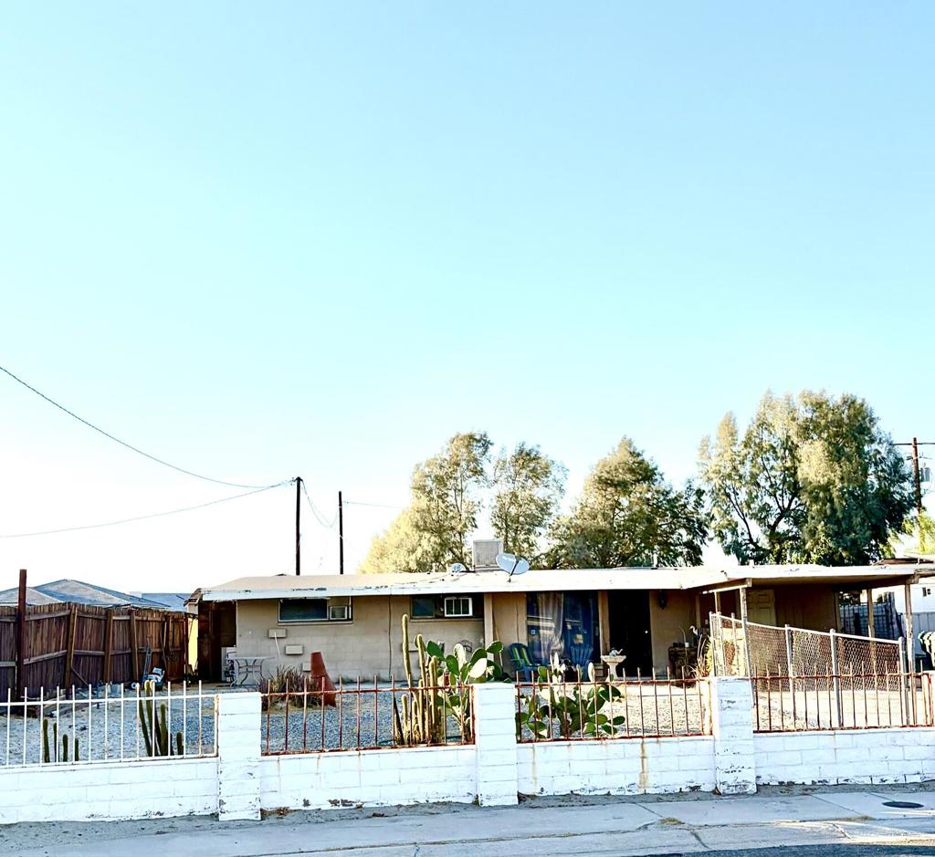 67070 San Mateo Property Photo 18