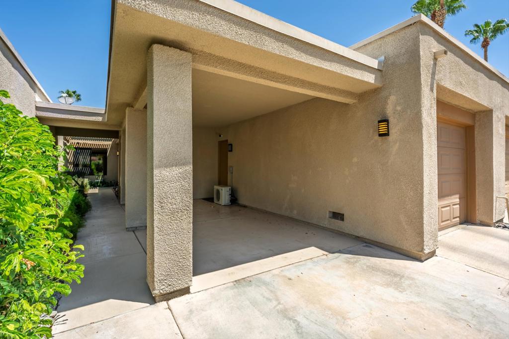 72302 Merry Vale Way Property Photo 4