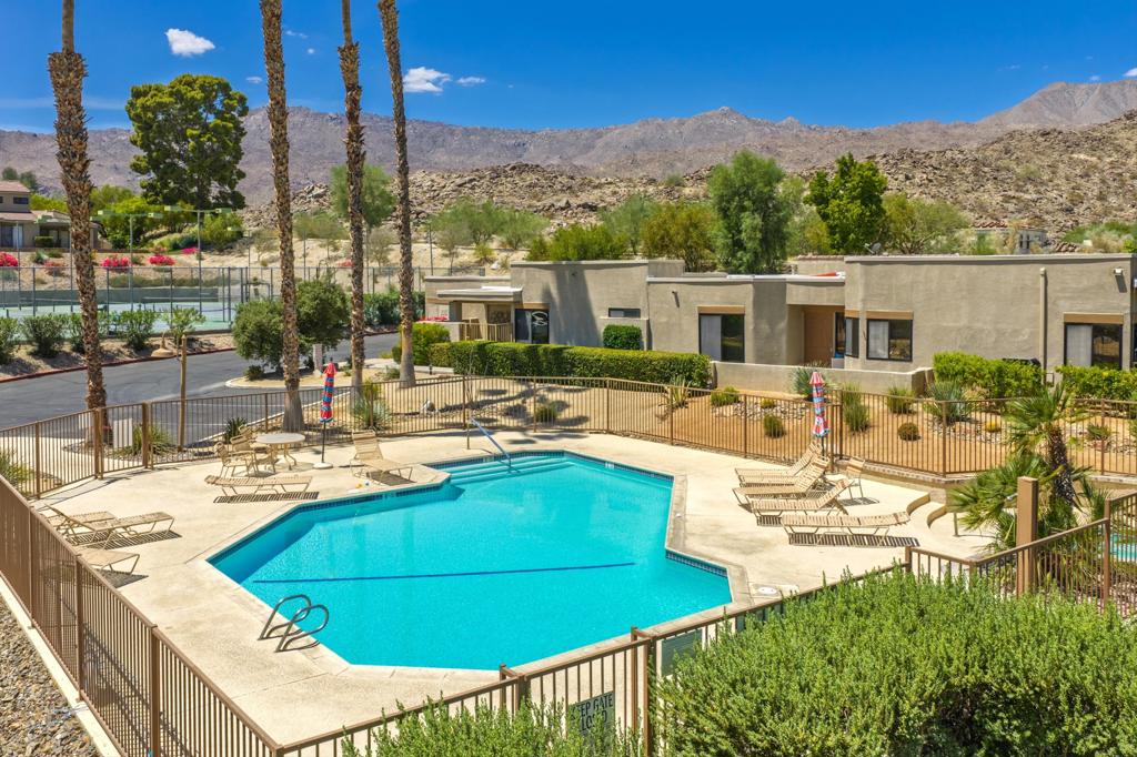 72302 Merry Vale Way Property Photo 45