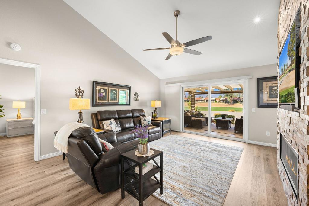 40541 Preston Trail Property Photo 8