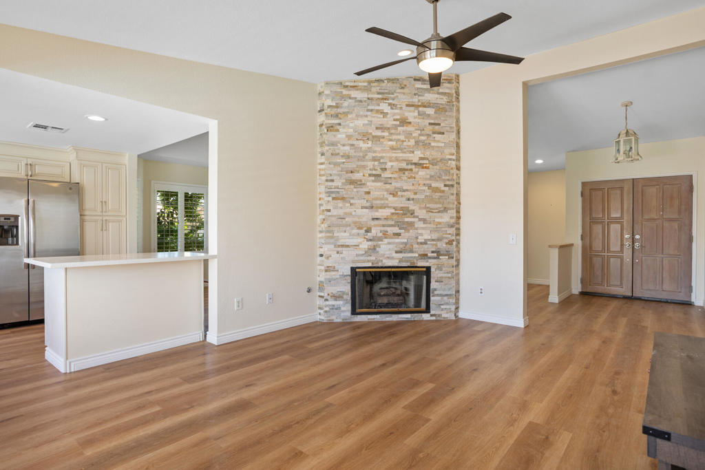 44210 Mariposa Court Property Photo 15