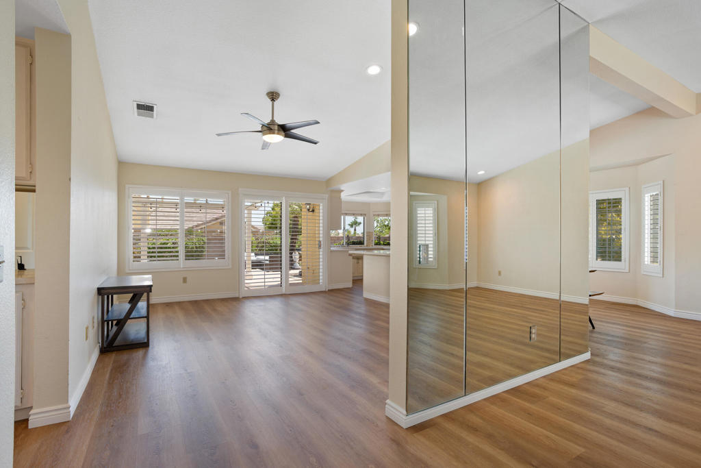 44210 Mariposa Court Property Photo 20