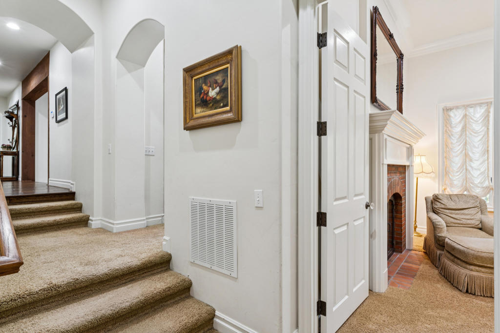 391 Cedar Ridge Drive Property Photo 18