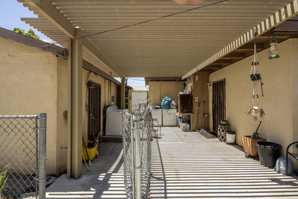 84058 Leyte Avenue Property Photo 4