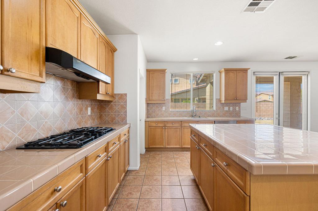 83448 Wagon Road Property Photo 10