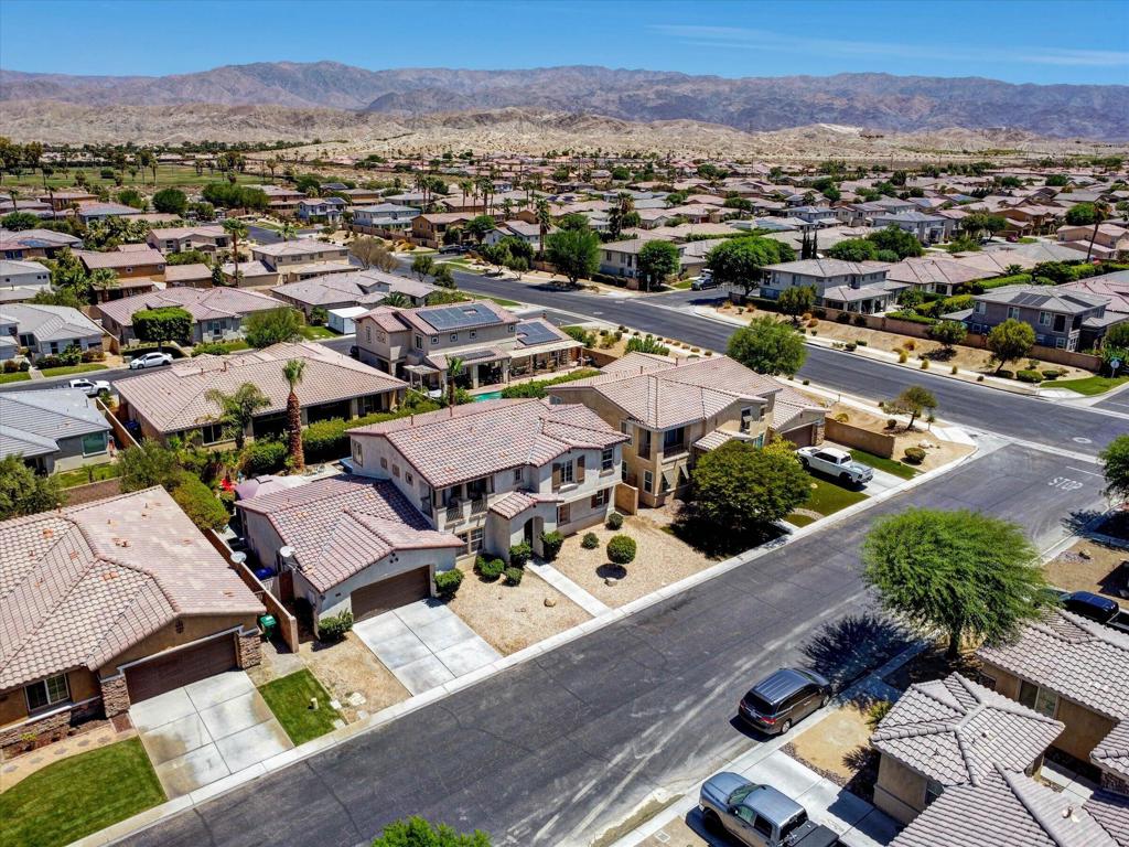 83328 Wagon Road Property Photo 83