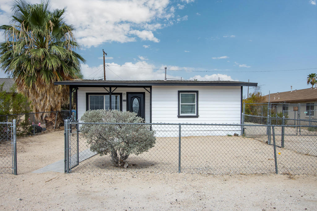6316 Athol Avenue Property Photo 4