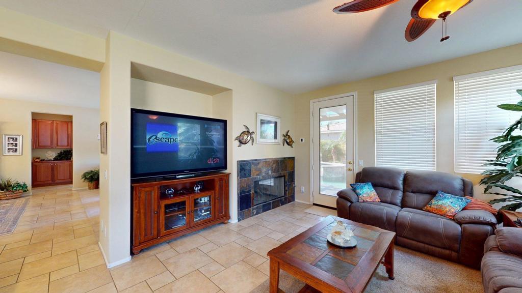 37771 Castleford Street Property Photo 11