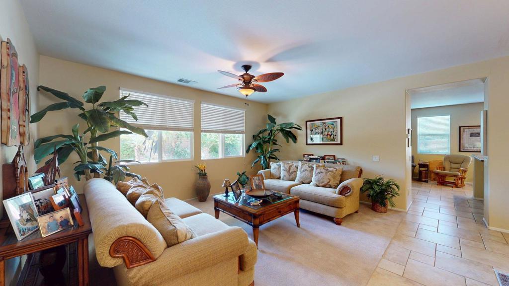 37771 Castleford Street Property Photo 27