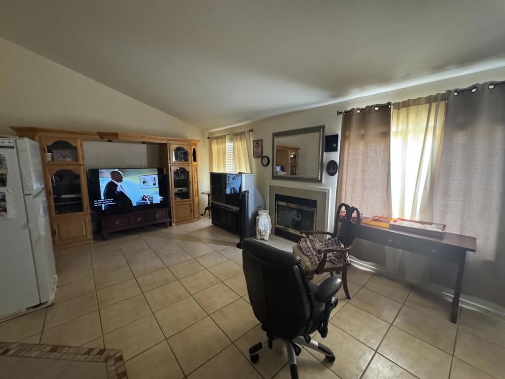 52990 Avenida Obregon Property Photo 2