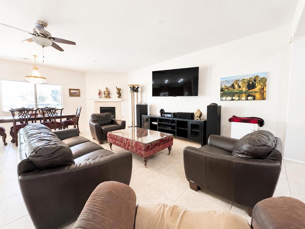73895 Mondrian Place Property Photo 3
