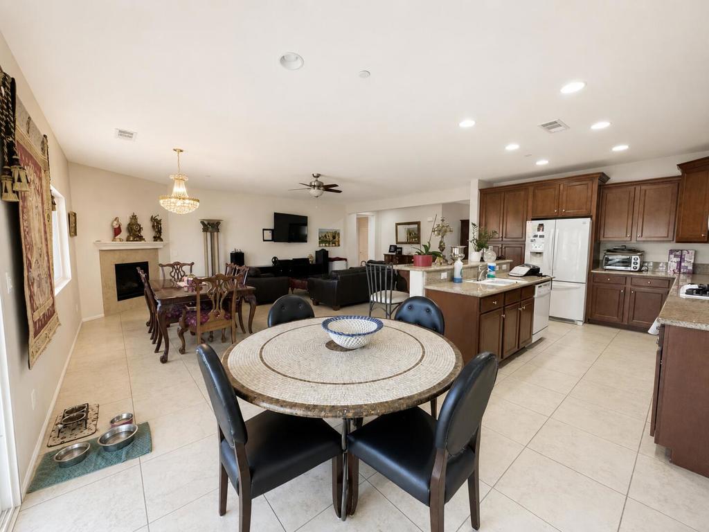 73895 Mondrian Place Property Photo 16