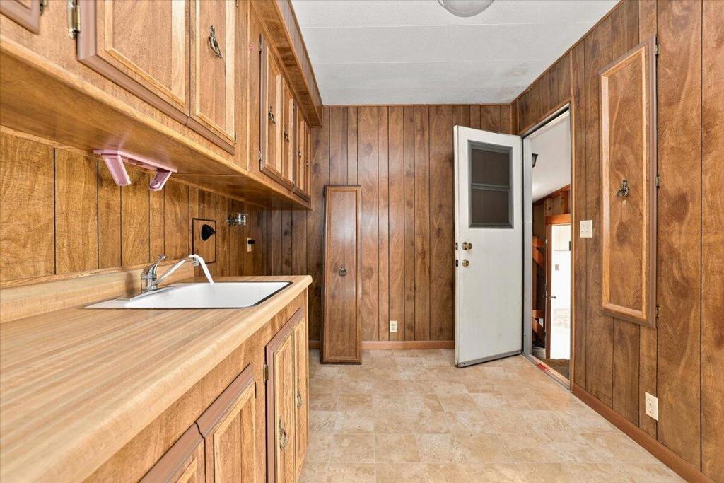 391 Montclair Drive 230 Property Photo 30