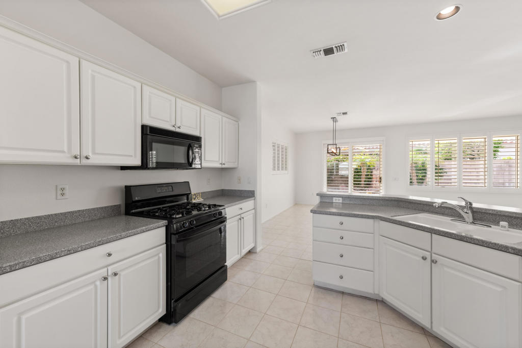 78731 Platinum Drive Property Photo 12