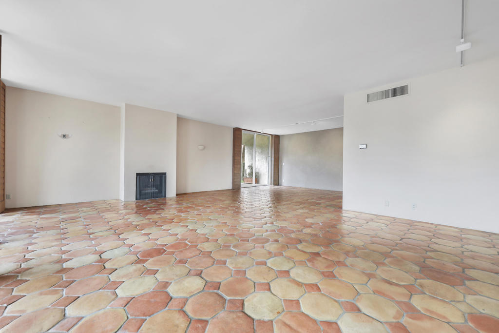 900 Island Drive 113 Property Photo 11