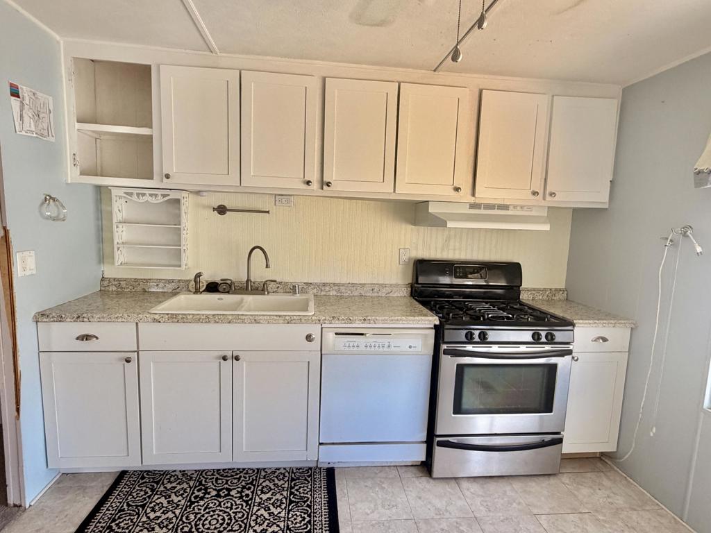 14 Lazy B Drive Property Photo 3