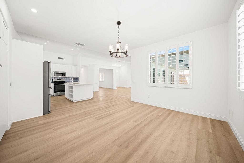 37762 Drexell Drive Property Photo 12