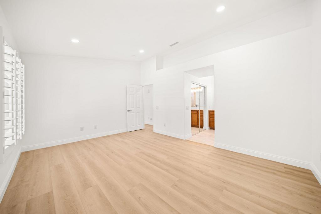 37762 Drexell Drive Property Photo 25
