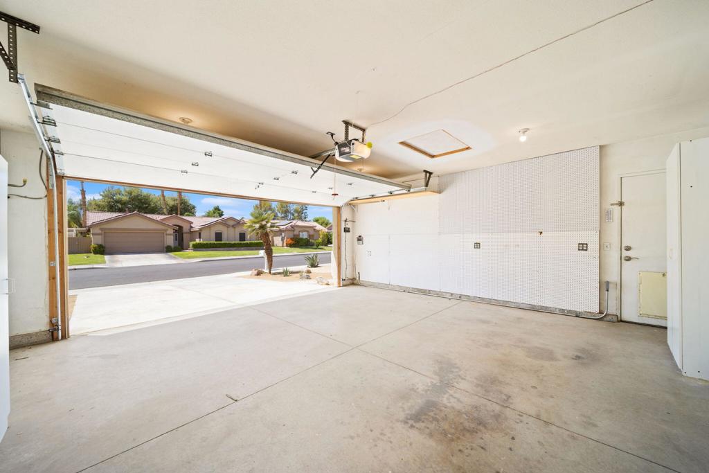 37762 Drexell Drive Property Photo 37