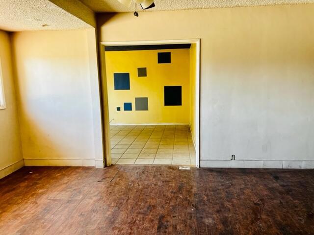 325 N 1st Street Property Photo 5