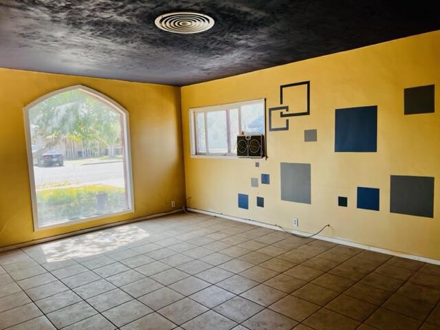 325 N 1st Street Property Photo 6