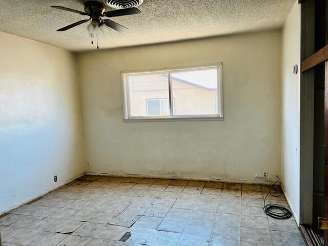 325 N 1st Street Property Photo 11
